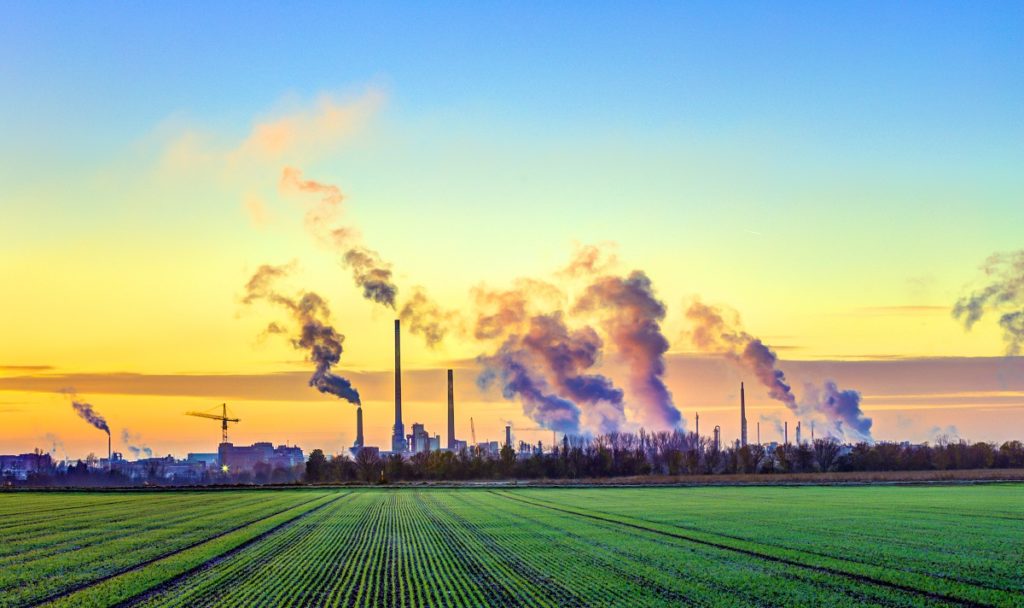 Emissioni industriali e inquinanti atmosferici