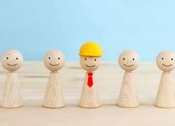 Il preposto è la persona che sovrintende alla attività lavorativa e garantisce l’attuazione delle direttive ricevute, controllandone la corretta esecuzione da parte dei lavoratori