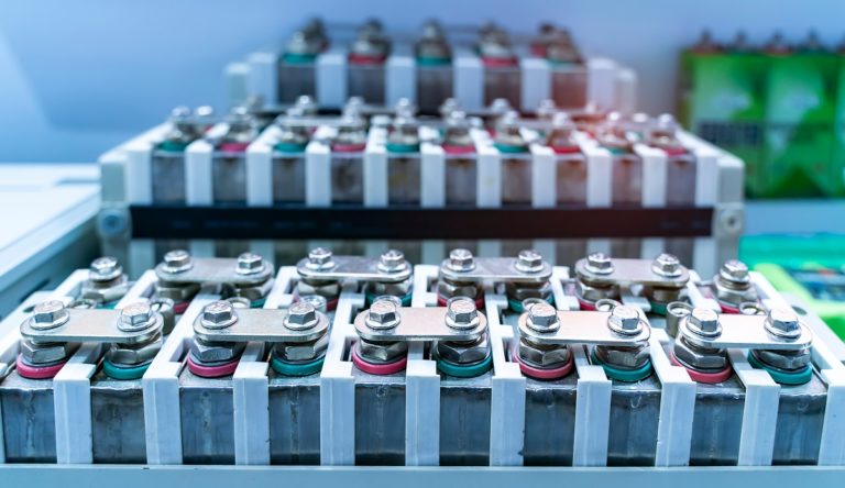 Definita la metodologia di calcolo dell'efficienza di riciclaggio e recupero dei materiali dai rifiuti di batterie