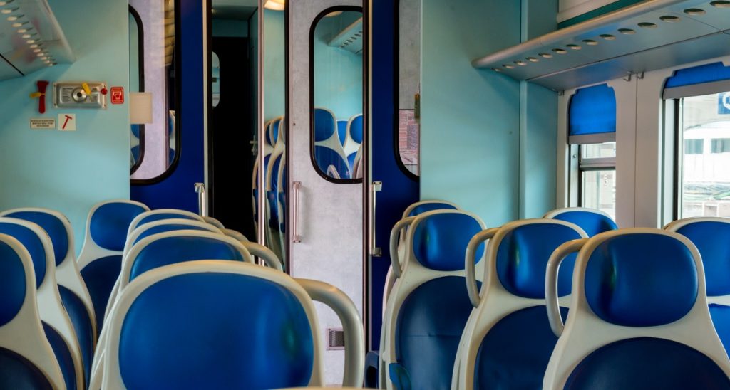Interno di una carrozza ferroviaria utilizzata per lo studio sulla qualità dell’aria indoor