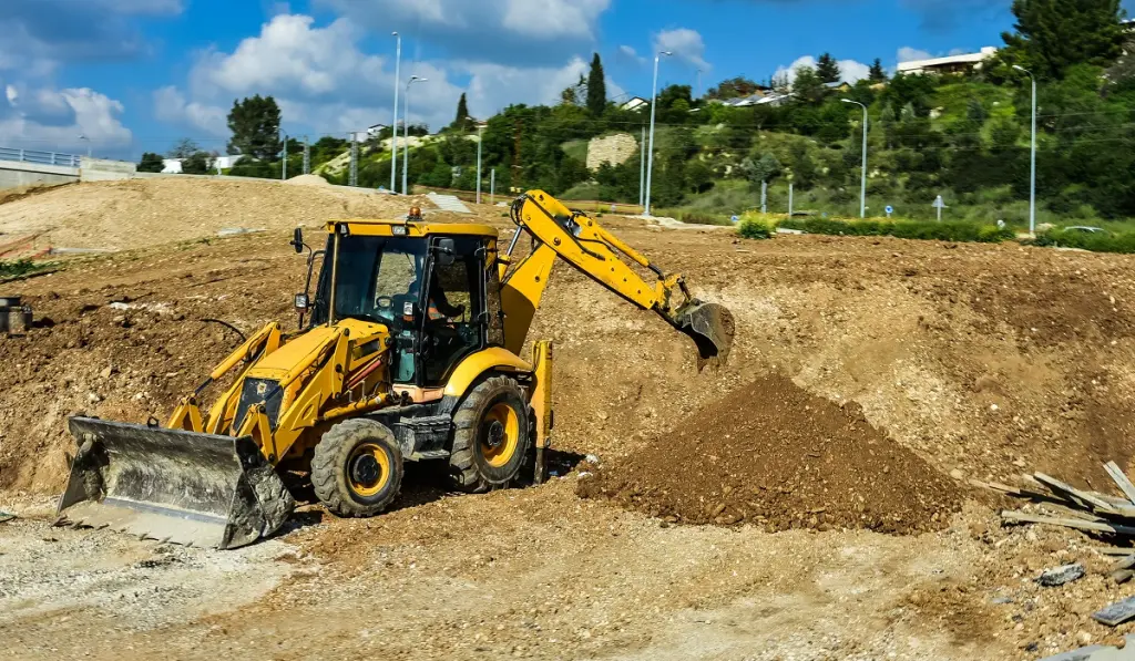 Intervento di messa in sicurezza permanente in area con rifiuti contenenti amianto