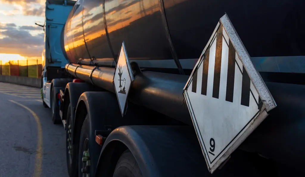 trasporto merci pericolose direttiva UE 2025/1801 controlli ADR