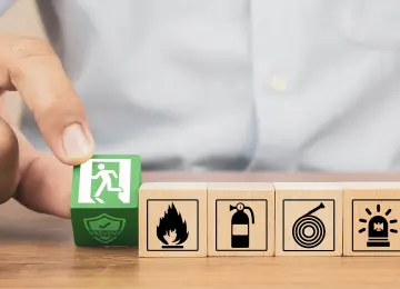 La figura del Coordinatore delle emergenze Dlgs 81/08, guida l’evacuazione in azienda secondo il Piano di Emergenza ed Evacuazione.