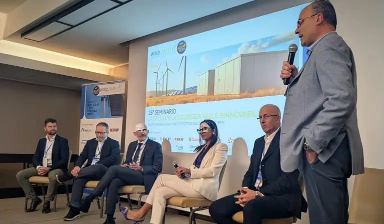 Wind&Safety 2025: incontro tra esperti di sicurezza in eolico, fotovoltaico e sistemi BESS.